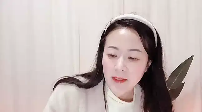 fanfan-FF online show from March 8, 2025, 2:01 am