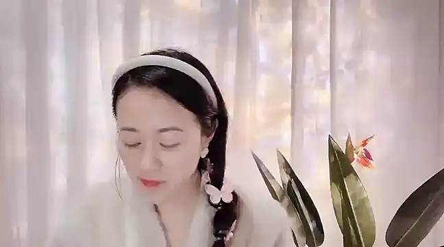 fanfan-FF online show from March 8, 2025, 11:58 am