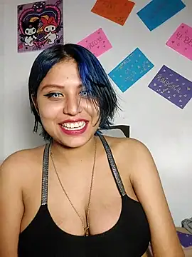 azulzulix online show from March 10, 2025, 5:00 am