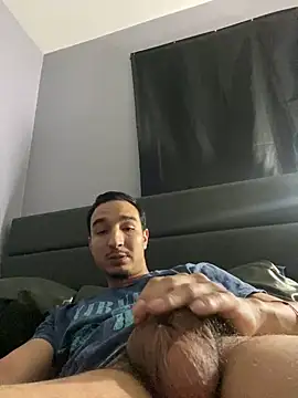 LatinoCum1 online show from January 22, 2025, 5:37 am