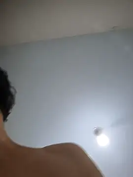 henriquexx33 online show from February 2, 2025, 12:13 pm