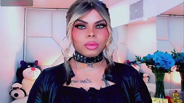 Snapshot of AdanKinng chatting on November 21, 2025, 9:52 am AdanKinng online show from November 21, 2025, 9:52 am