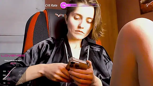 womanstrong78 online show from March 7, 2025, 8:34 am