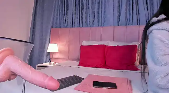 x milu online show from February 14, 2025, 9:21 pm