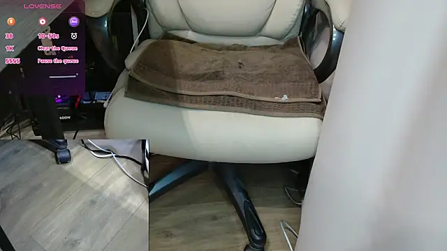 analanall online show from November 12, 2025, 2:39 pm