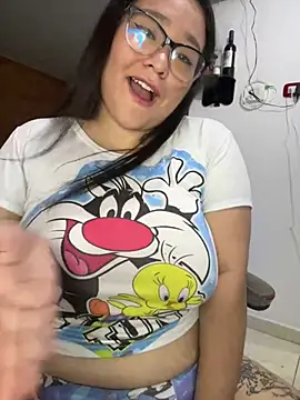 CinnamonCookiez online show from December 25, 2024, 5:37 am