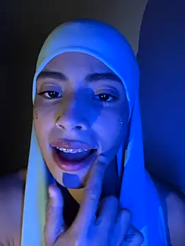 Snapshot of jhalila chatting on October 12, 2025, 12:09 am jhalila online show from October 12, 2025, 12:09 am