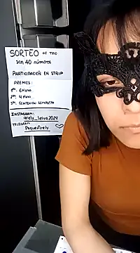 Snapshot of PequeArely chatting on December 5, 2024, 11:51 pm PequeArely online show from December 5, 2024, 11:51 pm