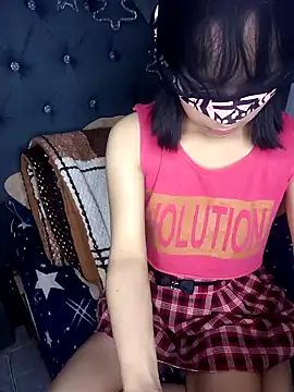 Snapshot of PequeArely chatting on January 20, 2025, 7:58 am PequeArely online show from January 20, 2025, 7:58 am