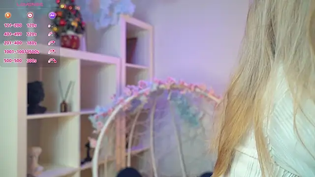 Snapshot of FlairCunard chatting on December 1, 2024, 4:29 pm FlairCunard online show from December 1, 2024, 4:29 pm