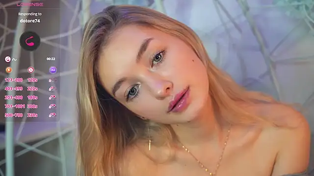 Snapshot of FlairCunard chatting on December 12, 2024, 10:20 pm FlairCunard online show from December 12, 2024, 10:20 pm