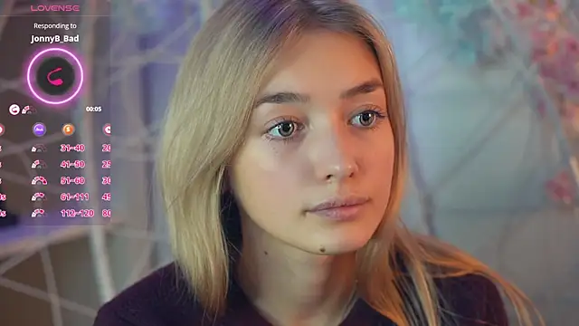 Snapshot of FlairCunard chatting on December 13, 2024, 9:20 pm FlairCunard online show from December 13, 2024, 9:20 pm