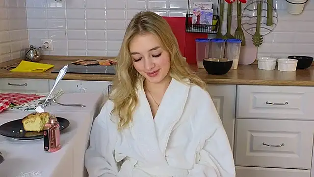 Snapshot of FlairCunard chatting on December 31, 2024, 10:48 am FlairCunard online show from December 31, 2024, 10:48 am