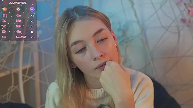 Snapshot of FlairCunard chatting on January 31, 2025, 9:16 pm FlairCunard online show from January 31, 2025, 9:16 pm