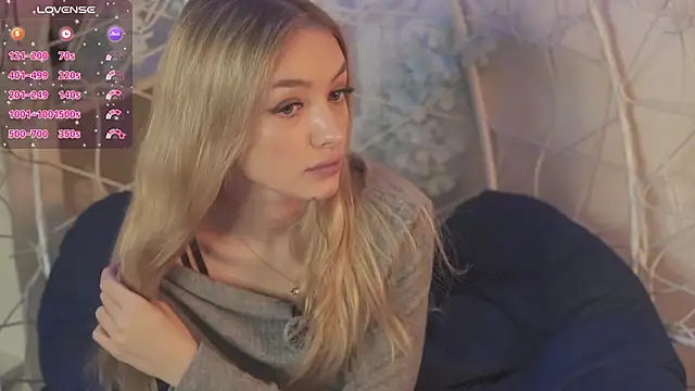 Snapshot of FlairCunard chatting on February 15, 2025, 7:28 pm FlairCunard online show from February 15, 2025, 7:28 pm