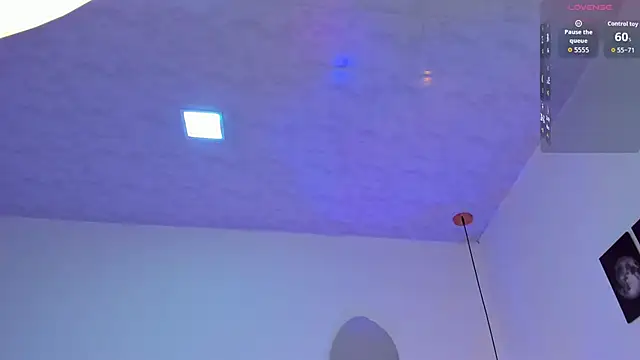 zoe rivers online show from October 1, 2025, 12:05 am