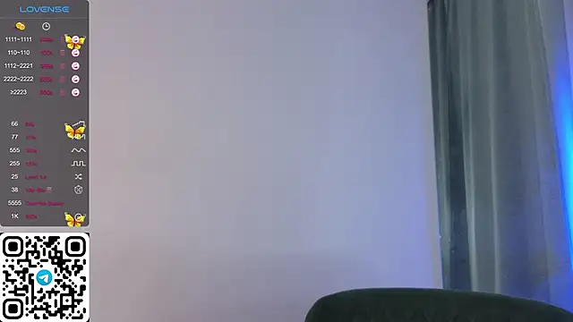 ElswythDecoursey online show from February 5, 2025, 12:20 am