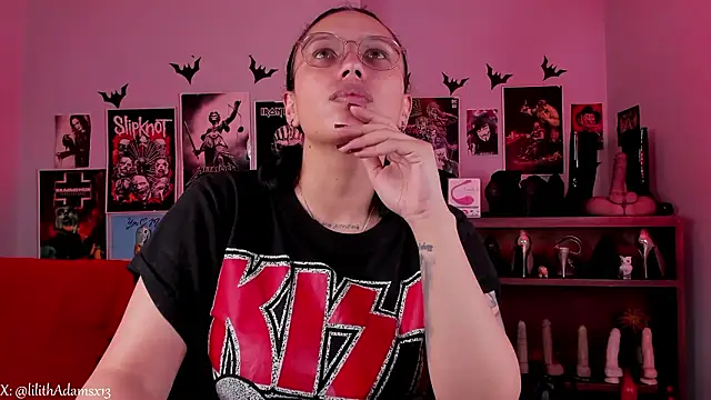 lilith-deveraux online show from March 3, 2026, 3:18 pm