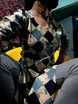 Snapshot of gunjan22 chatting on December 4, 2024, 8:56 am gunjan22 online show from December 4, 2024, 8:56 am