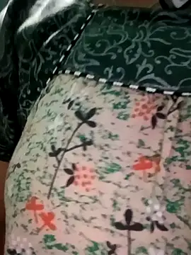 Snapshot of gunjan22 chatting on December 8, 2024, 7:15 am gunjan22 online show from December 8, 2024, 7:15 am