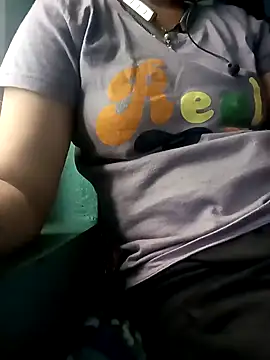 Snapshot of gunjan22 chatting on December 15, 2024, 5:56 am gunjan22 online show from December 15, 2024, 5:56 am