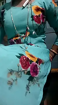 Snapshot of gunjan22 chatting on January 23, 2025, 3:32 pm gunjan22 online show from January 23, 2025, 3:32 pm