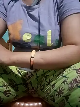 Snapshot of gunjan22 chatting on February 22, 2025, 2:52 pm gunjan22 online show from February 22, 2025, 2:52 pm