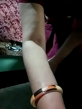 Snapshot of gunjan22 chatting on March 13, 2025, 6:05 am gunjan22 online show from March 13, 2025, 6:05 am