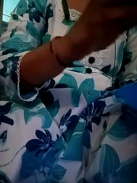 Snapshot of gunjan22 chatting on September 17, 2025, 9:55 am gunjan22 online show from September 17, 2025, 9:55 am