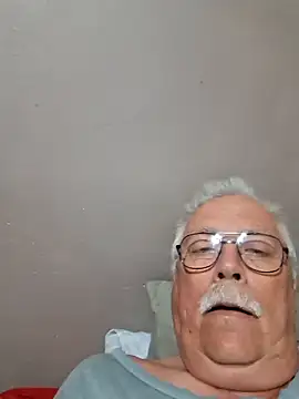 Snapshot of NawtyB1965 chatting on May 7, 2026, 3:45 am NawtyB1965 online show from May 7, 2026, 3:45 am