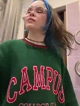 Snapshot of MaddisonHaas chatting on December 7, 2024, 10:50 pm MaddisonHaas online show from December 7, 2024, 10:50 pm