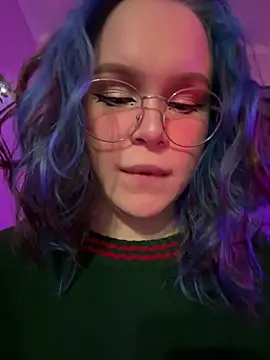 Snapshot of MaddisonHaas chatting on December 13, 2024, 9:41 pm MaddisonHaas online show from December 13, 2024, 9:41 pm