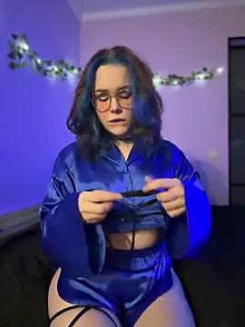 Snapshot of MaddisonHaas chatting on December 21, 2024, 7:06 pm MaddisonHaas online show from December 21, 2024, 7:06 pm