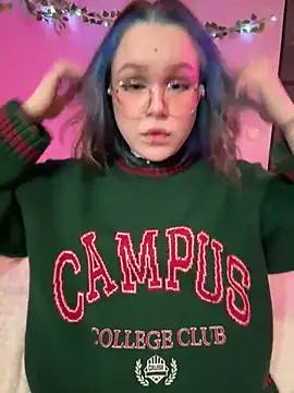 Snapshot of MaddisonHaas chatting on January 17, 2025, 2:29 am MaddisonHaas online show from January 17, 2025, 2:29 am