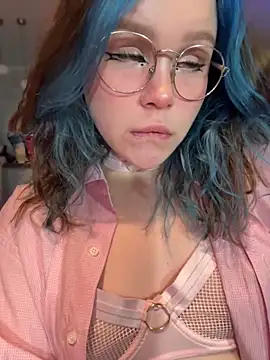 Snapshot of MaddisonHaas chatting on January 20, 2025, 2:01 am MaddisonHaas online show from January 20, 2025, 2:01 am