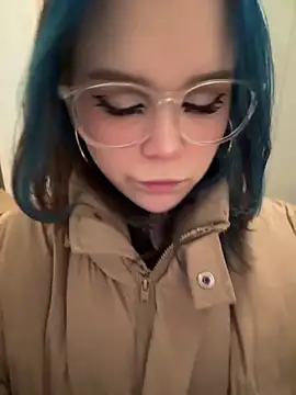 Snapshot of MaddisonHaas chatting on February 3, 2025, 2:25 am MaddisonHaas online show from February 3, 2025, 2:25 am