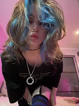 Snapshot of MaddisonHaas chatting on February 4, 2025, 12:29 am MaddisonHaas online show from February 4, 2025, 12:29 am