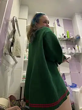 Snapshot of MaddisonHaas chatting on February 5, 2025, 12:20 am MaddisonHaas online show from February 5, 2025, 12:20 am