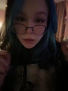 Snapshot of MaddisonHaas chatting on February 18, 2025, 12:37 am MaddisonHaas online show from February 18, 2025, 12:37 am