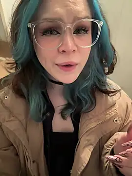 Snapshot of MaddisonHaas chatting on March 21, 2025, 11:01 pm MaddisonHaas online show from March 21, 2025, 11:01 pm