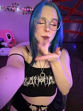 Snapshot of MaddisonHaas chatting on November 27, 2025, 12:13 am MaddisonHaas online show from November 27, 2025, 12:13 am