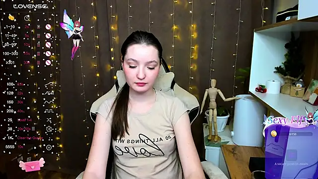 Fairyy Moon online show from December 26, 2024, 2:59 pm