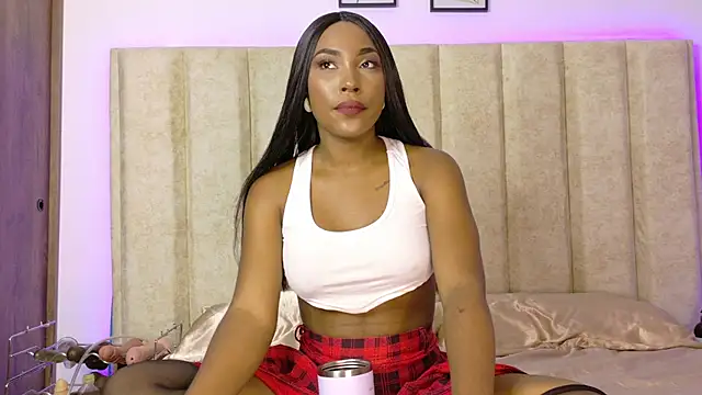 Snapshot of CiiaraRose chatting on March 11, 2025, 8:42 pm CiiaraRose online show from March 11, 2025, 8:42 pm