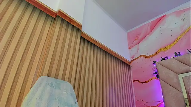 Taylor  cooper online show from October 2, 2025, 6:26 pm