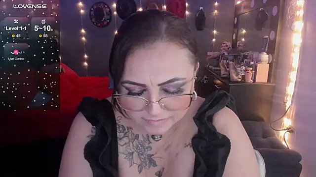 Ivonnee   online show from March 2, 2025, 5:23 am