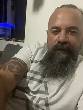 Snapshot of charlesVidal chatting on October 10, 2025, 6:56 am charlesVidal online show from October 10, 2025, 6:56 am