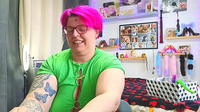 SunshineLexi online show from February 25, 2025, 10:15 am