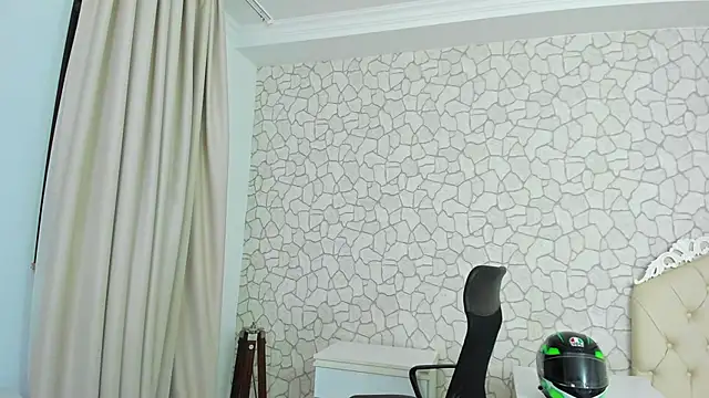 MateoBenjaminX online show from February 5, 2025, 10:55 pm