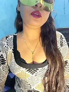 Snapshot of Shanaya_Hotty chatting on December 5, 2024, 12:22 pm Shanaya Hotty online show from December 5, 2024, 12:22 pm