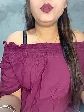 Snapshot of Shanaya_Hotty chatting on March 18, 2025, 6:04 pm Shanaya Hotty online show from March 18, 2025, 6:04 pm